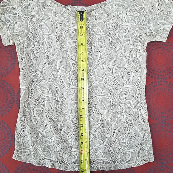 Yansi Fugel Lace top - Picture 5 of 5